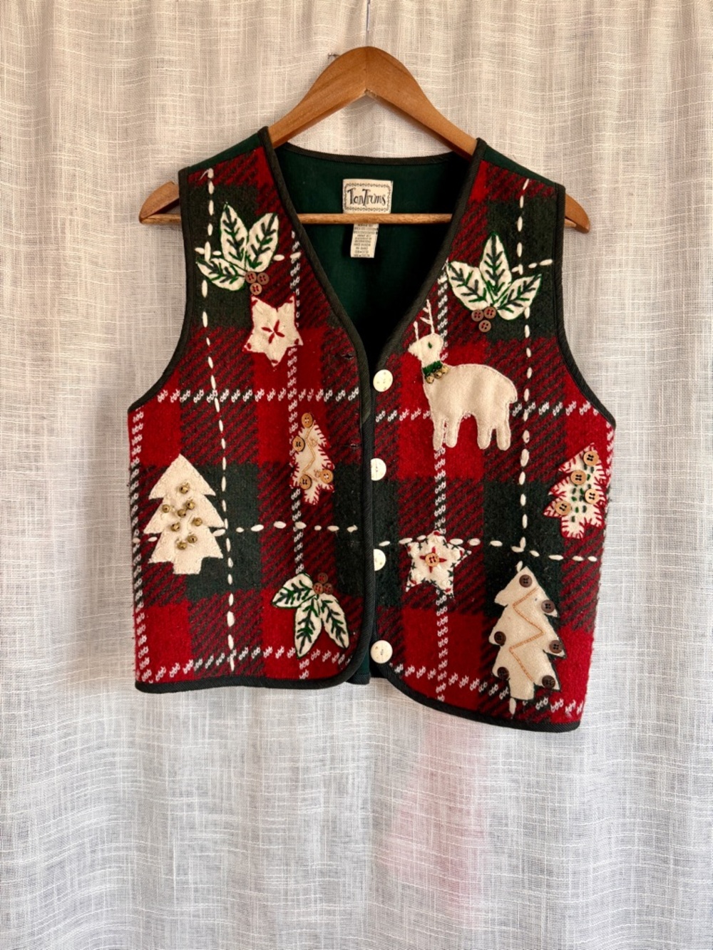 Vintage Tantrums Ugly Christmas Sweater Embroidered Vest Wool Size Medium